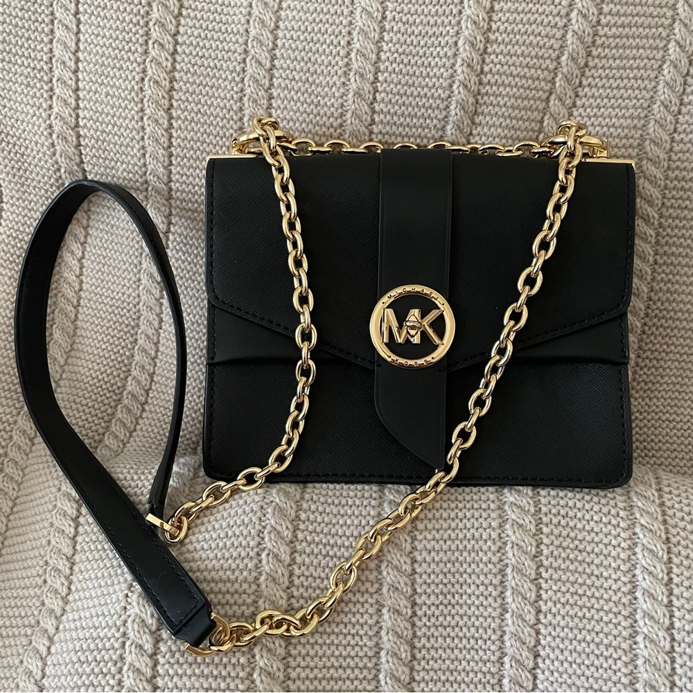 Micheal Kors small crossbody bag